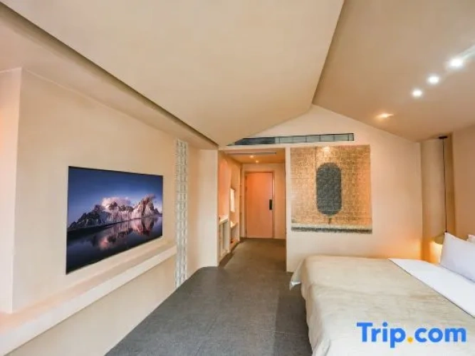 Standard Double room with courtyard view