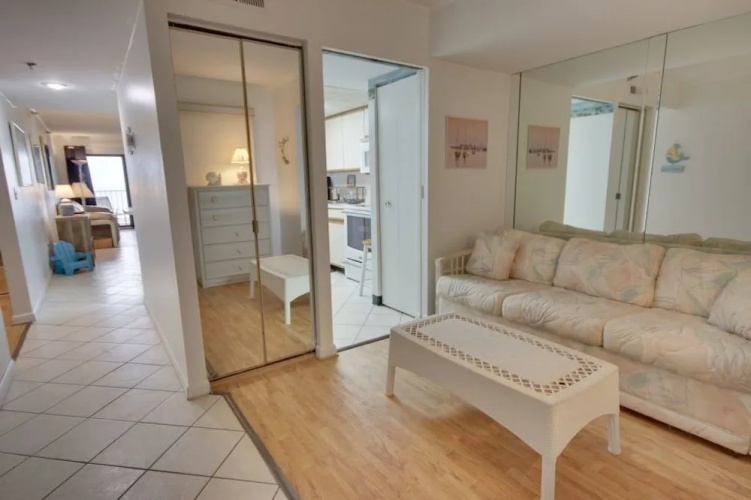 Plaza 712 - 2 Br Condo