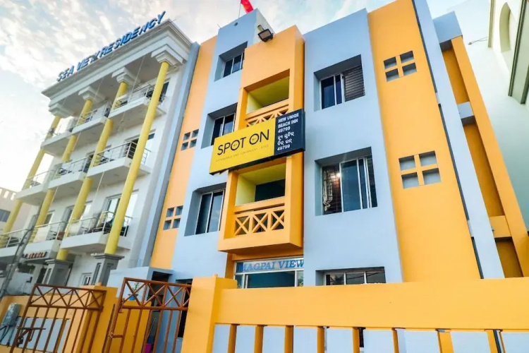 Unique Beach Inn by OYO Rooms