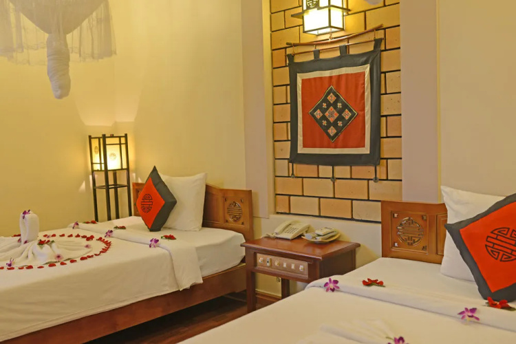 Welcome Old Town Hotel