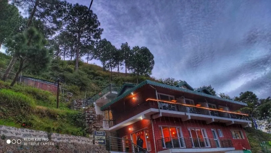 Safarmaina Resort