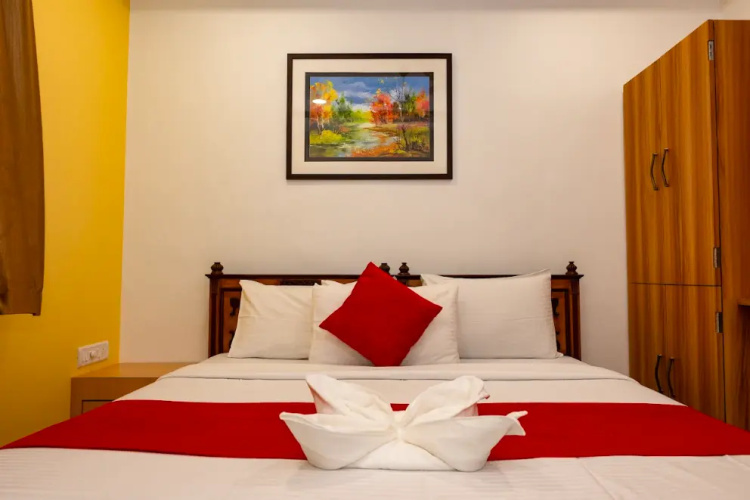 Hotel Benzy Palace