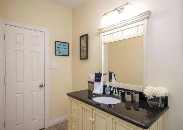 4 Bedrooms Cottage