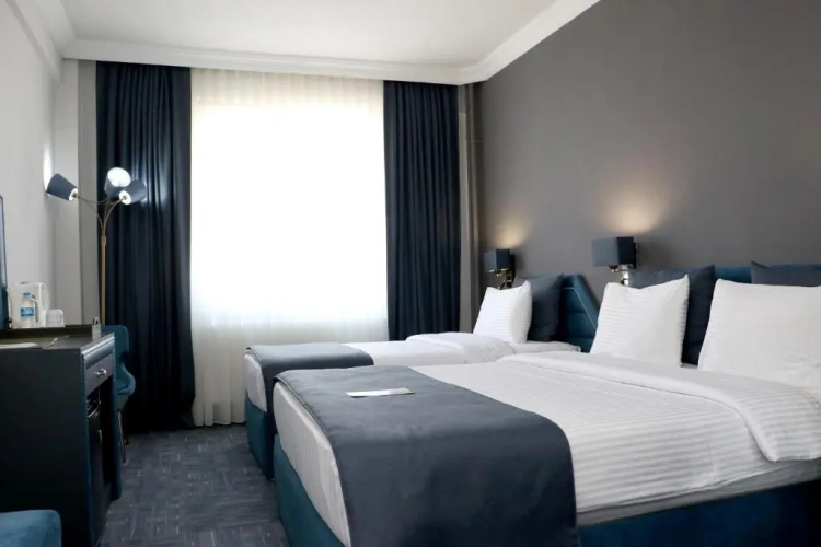 Quadruple Suite