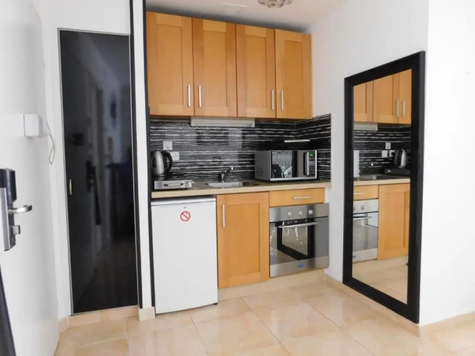 1 Bedroom Apartment