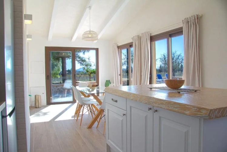 3 Bedrooms Cottage