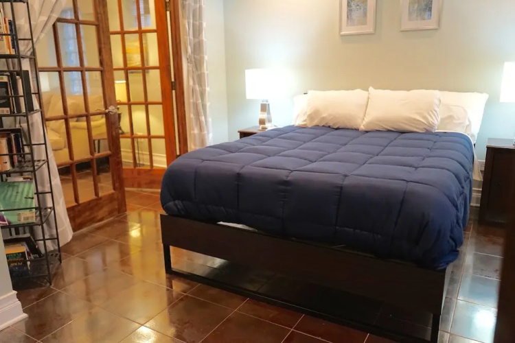 3-Level Bucktown Home - Amazing Outdoors & Parking