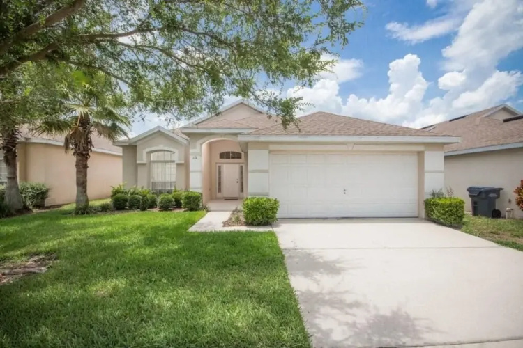 Sarah's Hampton Lakes Vacation Home