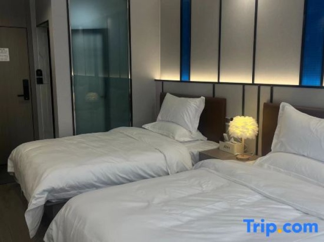 Standard Double room with river view