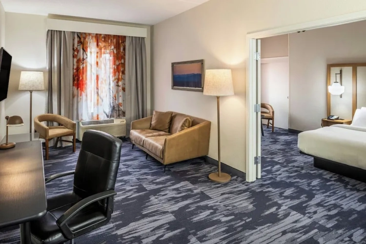 1 Bedroom Suite
