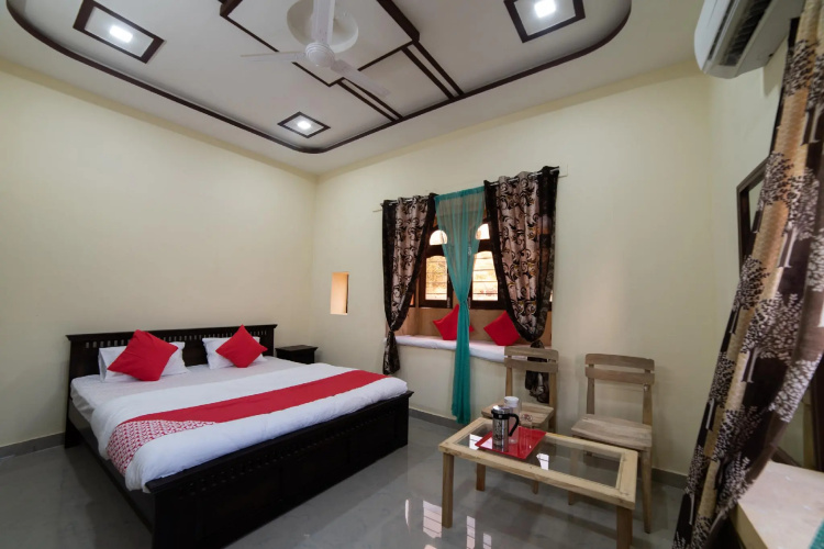 OYO 19618 S S Haveli