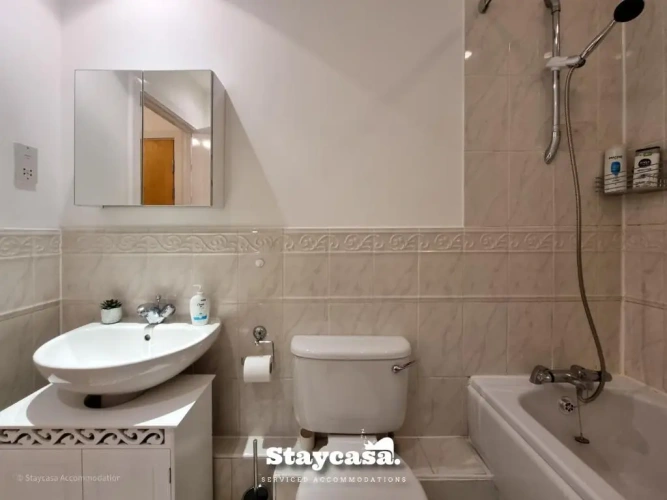 2 Bedrooms Apartment