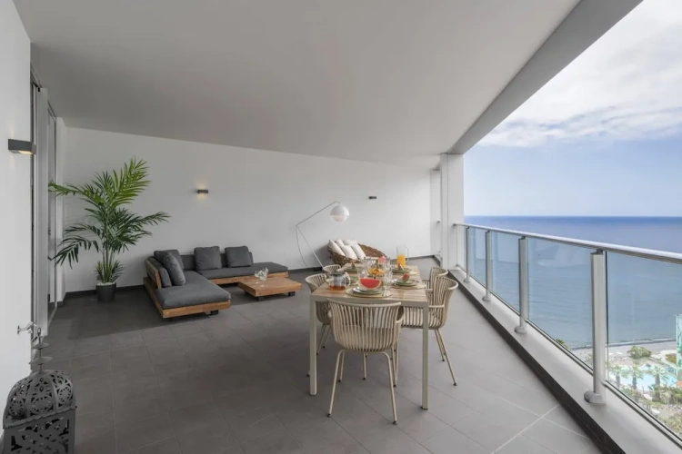 Apartment with balcony