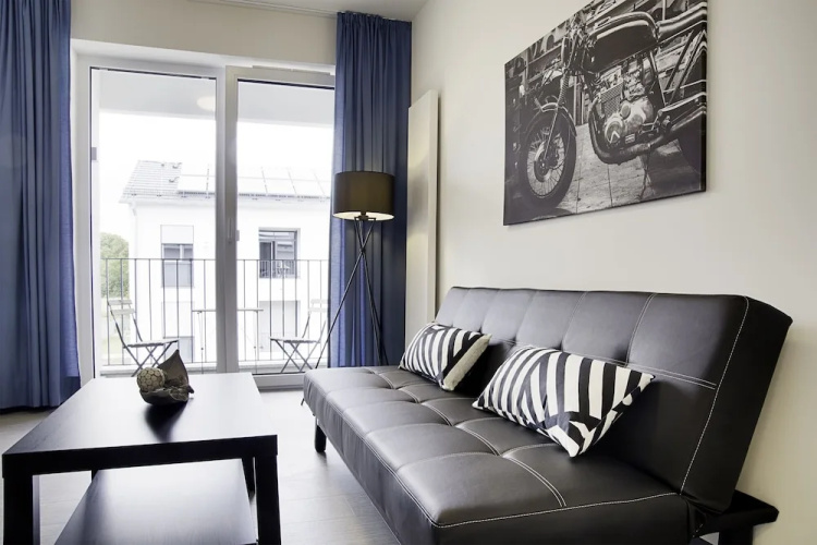 Prime Apartments and Rooms