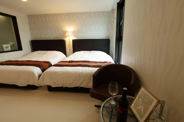 Hotel Rhangju