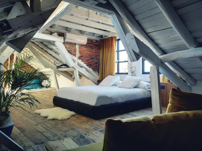 13 suites