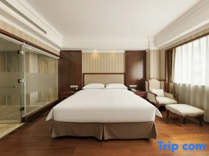 Business Family Suite