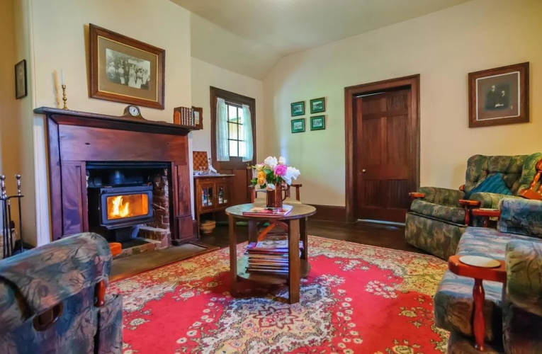 Laurel Cottage