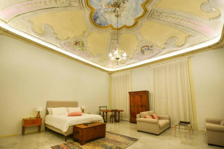 Casa Degli Affreschi a Palazzo Lungarini by Wonderful Italy