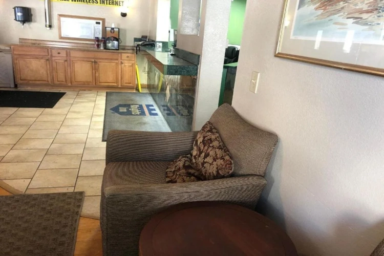 Knights Inn Detroit Area/Farmington Hills