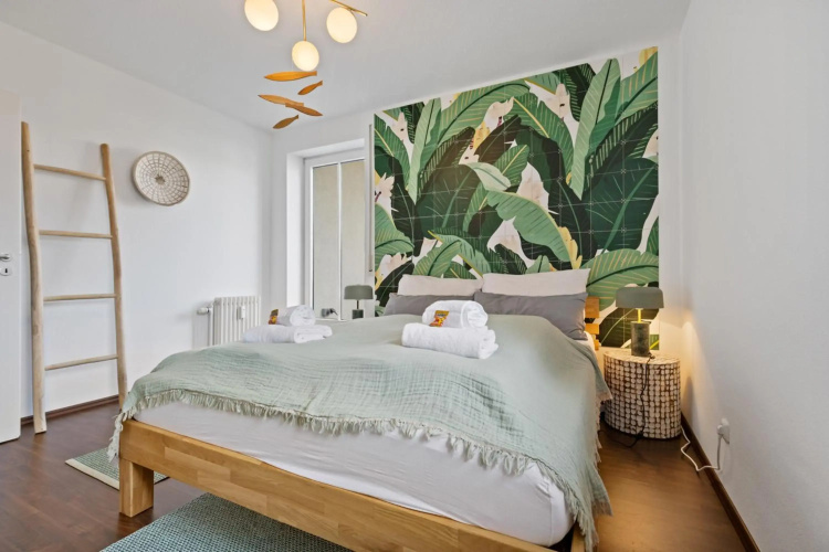 BRIGHT: The PENTHOUSE - Jacuzzi - BBQ - Parkplatz/Parking
