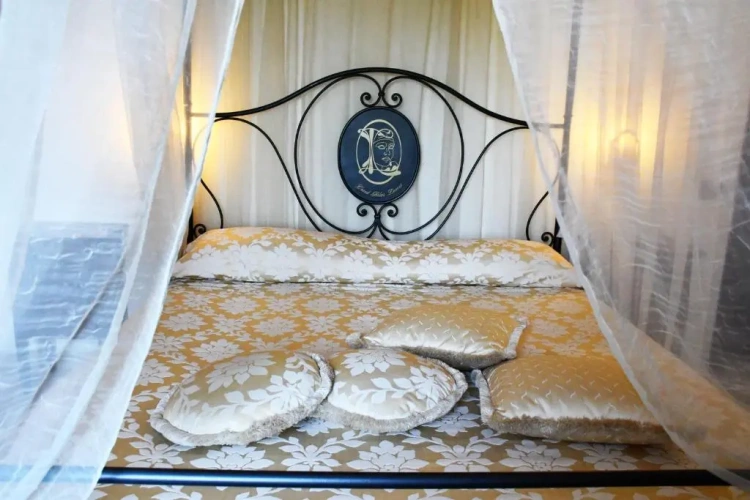 Standard Double room with view