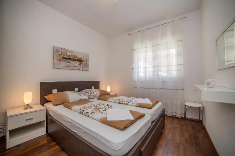 1 Bedroom Apartment with balcony and with sea view