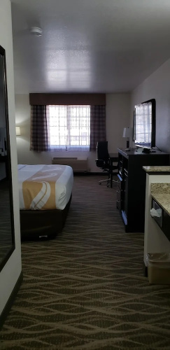 Allington Inn & Suites South Fork