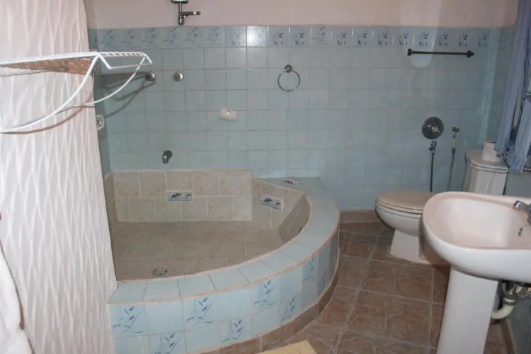 Quadruple Suite