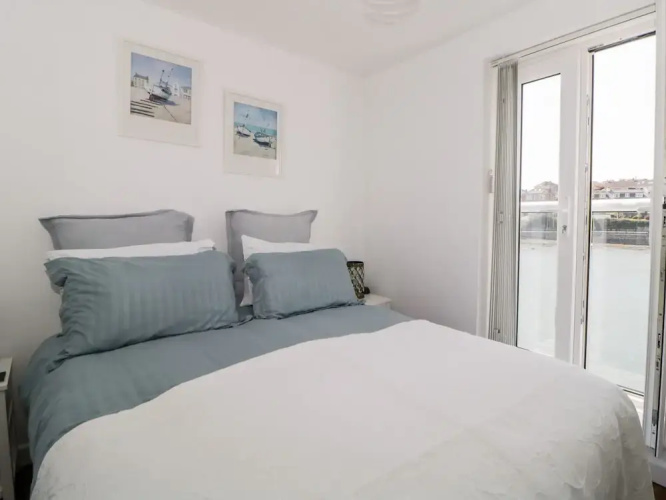 2 Beach Cottage