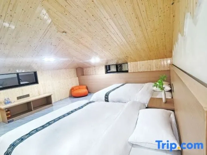2 Bedrooms Suite