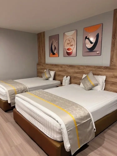 Deluxe Sextuple room