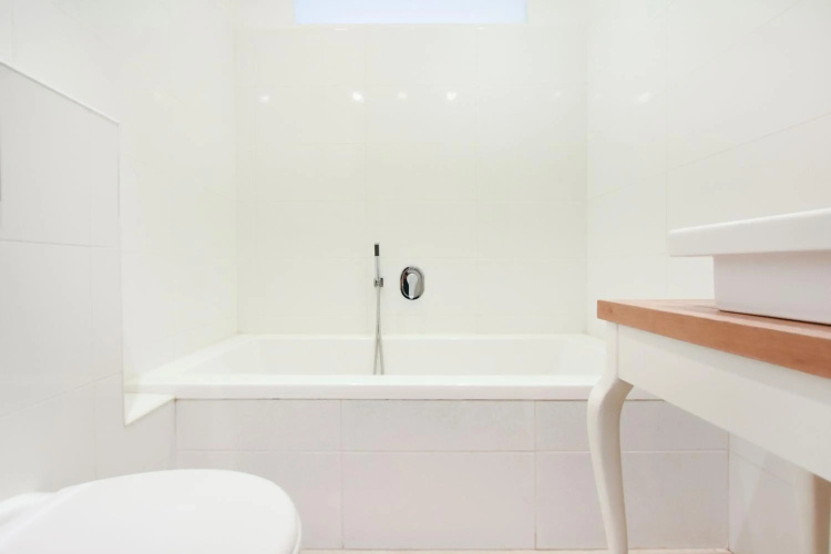 Spacious 2BR in Ben Gurion blvd by HolyGuest