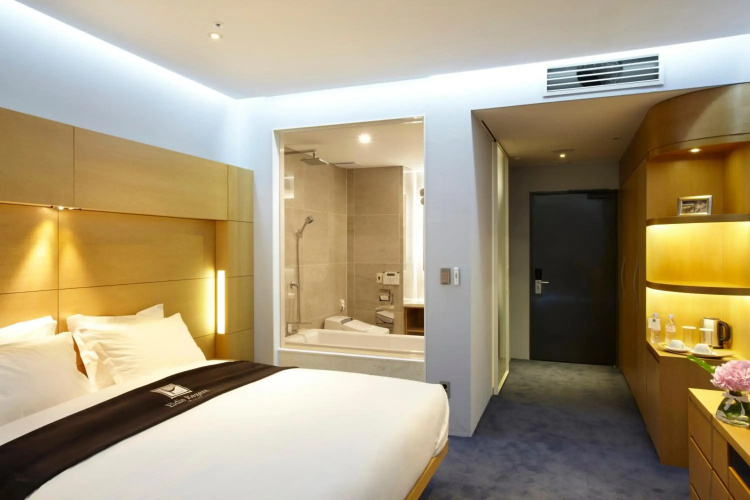 Eldis Regent Hotel