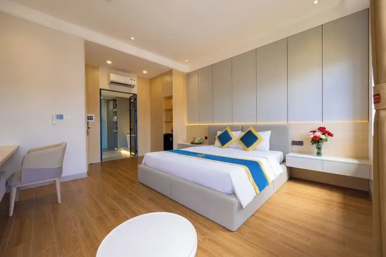 Deluxe Suite