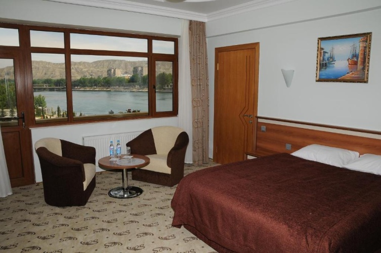 Suite with balcony and with view