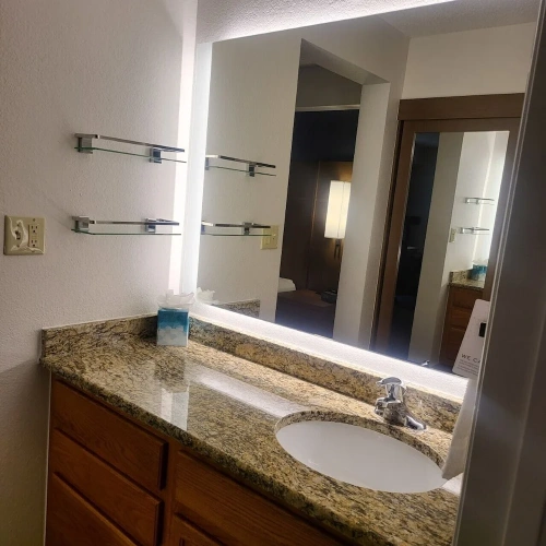1 Bedroom Suite