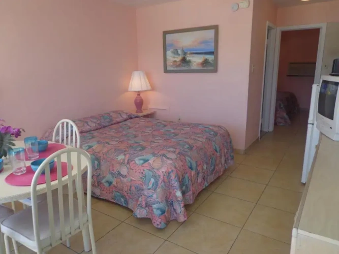 2 Bedrooms Double Suite with balcony