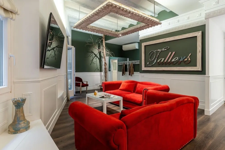 3 Bedrooms Apartment with city view