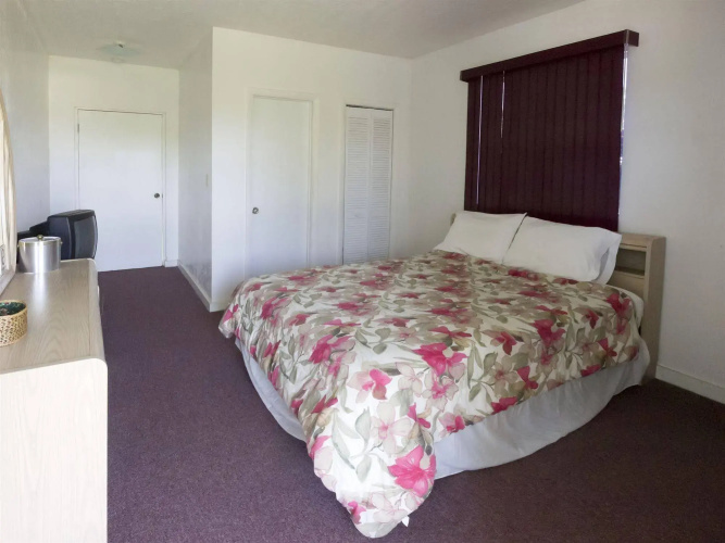Boogie Pond Lodge