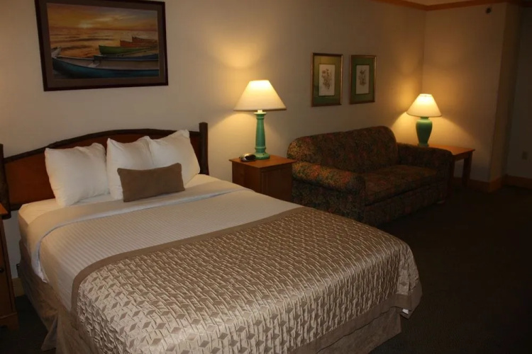 Flat Creek Lodge