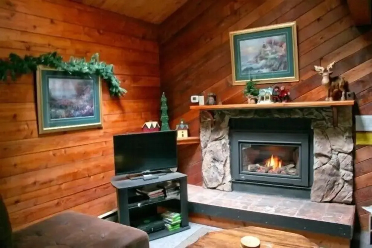 Mt. Baker Lodging Cabin 26 (Sleeps 8)