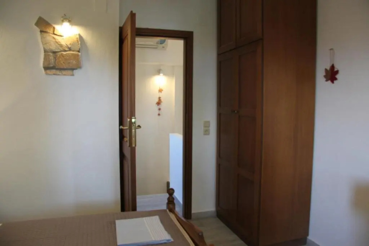 PLATANOFYLLA Duplex Apartment No2