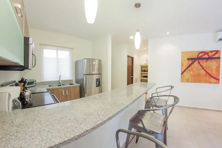 2 Bedrooms Apartment