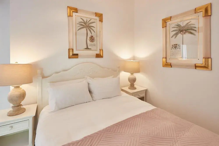 Host Stay Daisy Cottage
