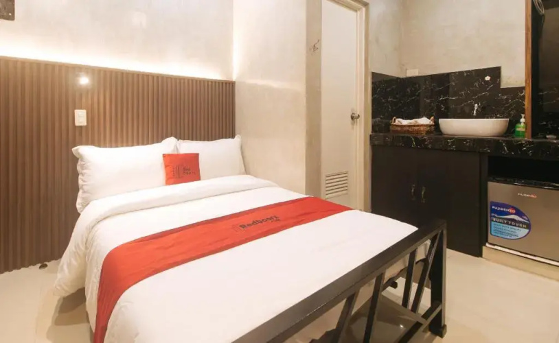 RedDoorz at MBB Room NAIA 2