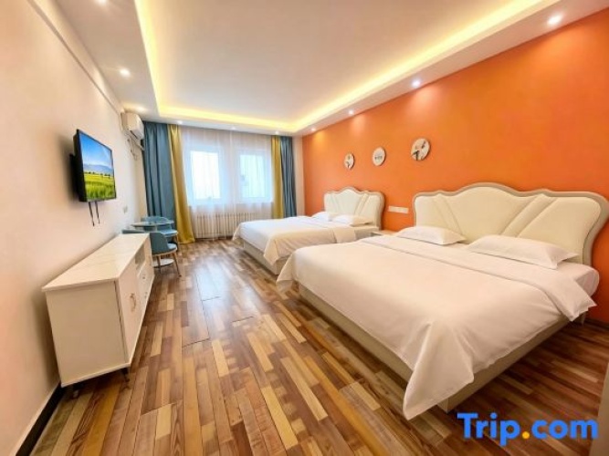 Standard Twin Family room