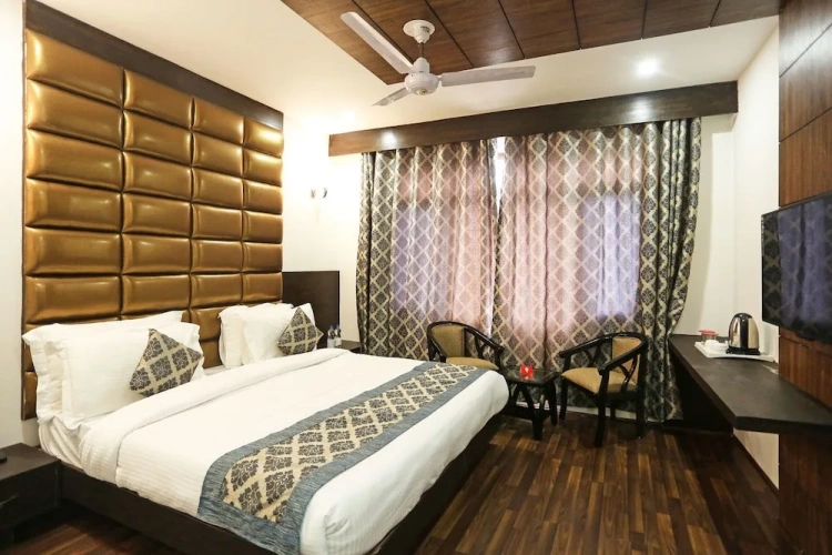 Deluxe Double room
