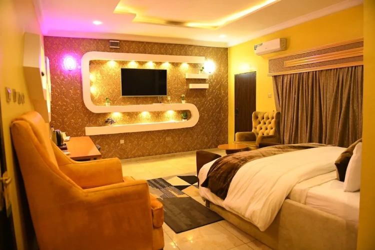 Luxury Studio