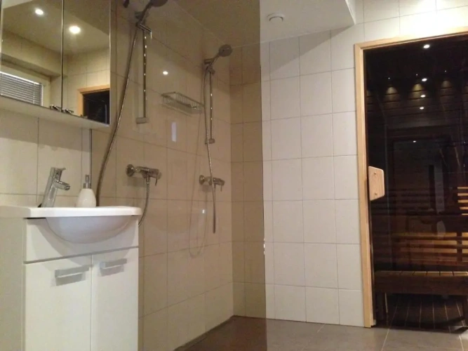 3 Bedrooms Apartment